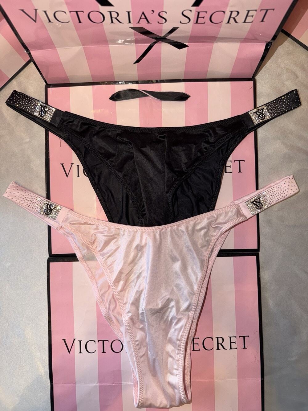 Victorias Secret Brazilian Panty Satin Shine Strap XL (2)